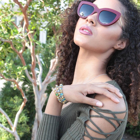 3 Sets of Crystal Multicolor Glass Cube Bracelet - Picture 3 of 6